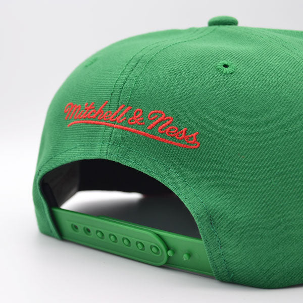 Milwaukee Bucks Mitchell & Ness SWINGMAN POP Snapback Hat - Green