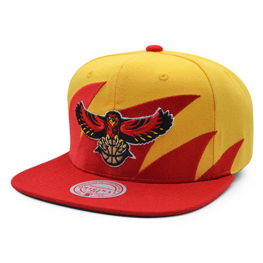 Atlanta Hawks NBA Mitchell & Ness SHARKTOOTH Snapback Hat - Red/Yellow