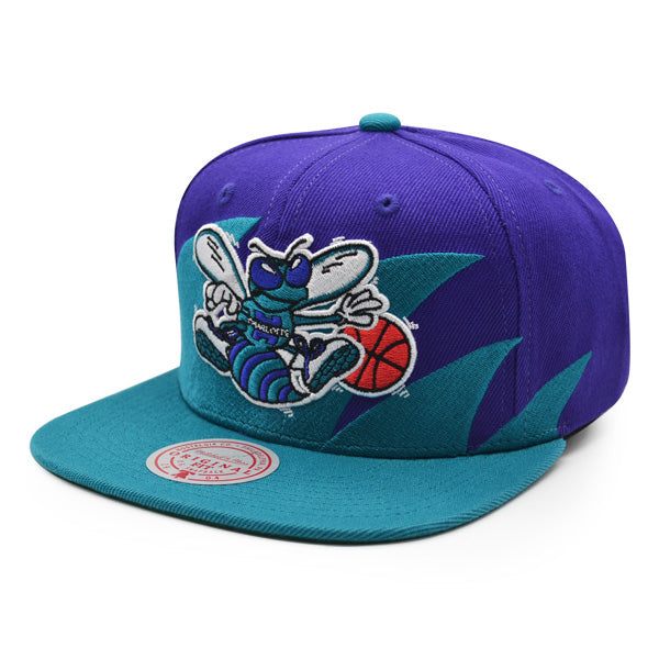 Charlotte Hornets NBA Mitchell & Ness SHARKTOOTH Snapback Hat - Purple/Teal