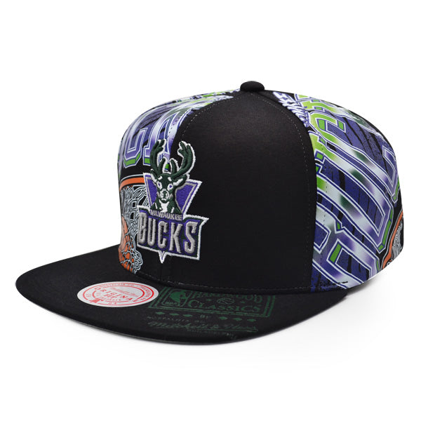 Milwaukee Bucks Mitchell & Ness SUPER REMIX Snapback Hat - Black/Green