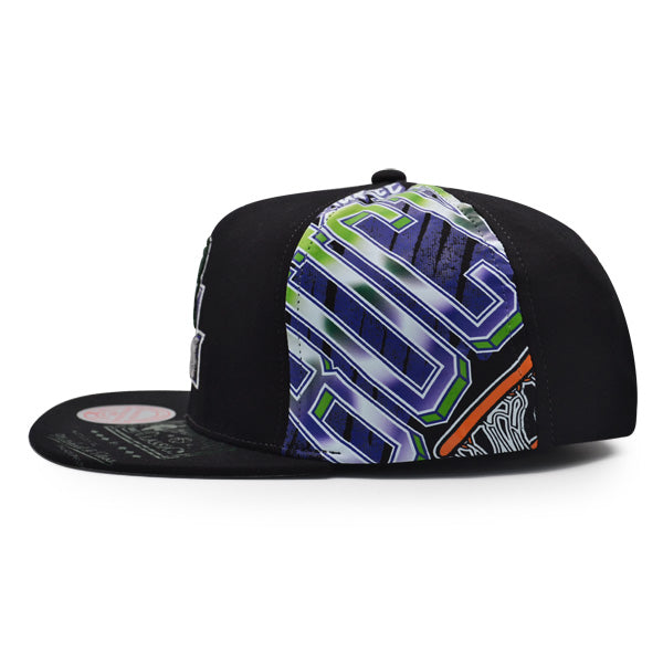 Milwaukee Bucks Mitchell & Ness SUPER REMIX Snapback Hat - Black/Green
