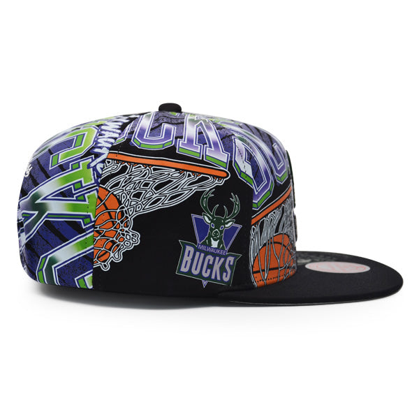 Milwaukee Bucks Mitchell & Ness SUPER REMIX Snapback Hat - Black/Green