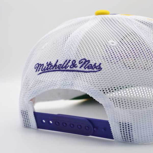 Los Angeles Lakers Mitchell & Ness RETRO TRUCKER Snapback Hat - Purple/Yellow