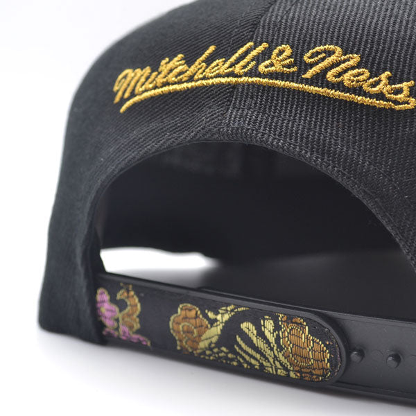 San Antonio Spurs HWC Mitchell & Ness TRUE LUCK Snapback Hat - Black/Brick Gold