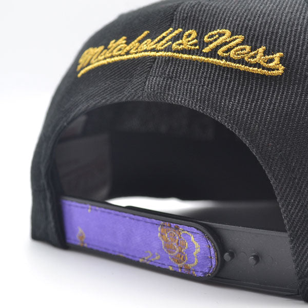 Toronto Raptors HWC Mitchell & Ness TRUE LUCK Snapback Hat - Black/Brick Gold