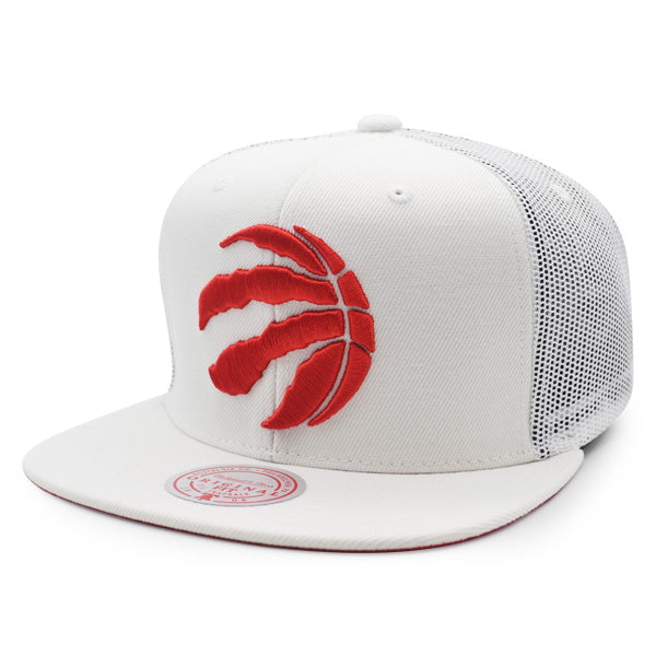Toronto Raptors NBA Mitchell & Ness COOL DOWN Trucker Mesh Snapback Hat - White/Red