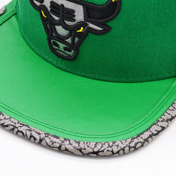 Chicago Bulls Exclusive Mitchell & Ness AIR JORDAN DAY 3 Snapback Hat - Green/Concrete