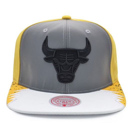 Chicago Bulls Exclusive Mitchell & Ness AIR JORDAN DAY 5 Snapback Hat - Reflective Gray/Black/Yellow