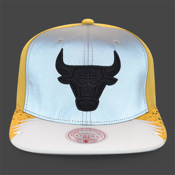 Chicago Bulls Exclusive Mitchell & Ness AIR JORDAN DAY 5 Snapback Hat - Reflective Gray/Black/Yellow