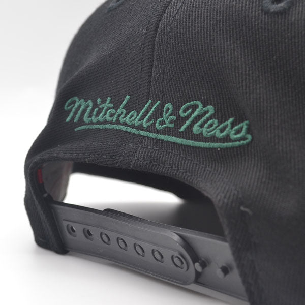 Milwaukee Bucks Mitchell & Ness DOWNTIME REDLINE Stretch Snapback Hat - Black/Pine