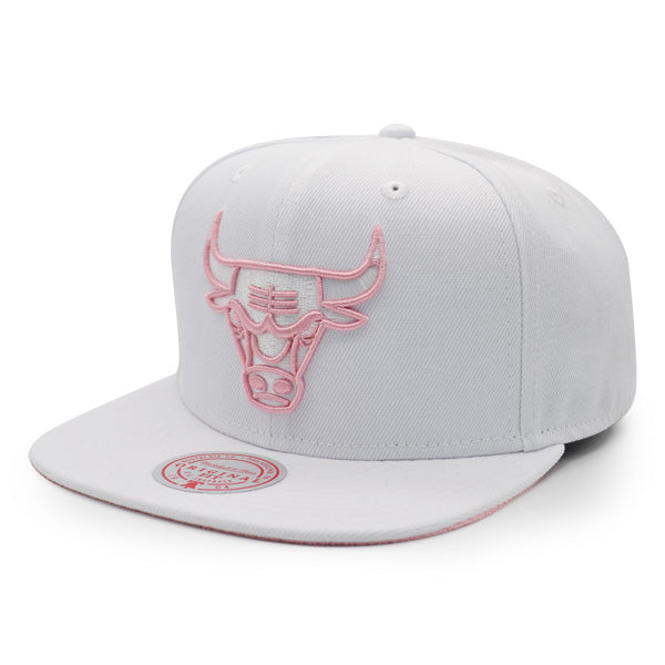 Chicago Bulls Mitchell & Ness SUMMER SUEDE Snapback Hat - White/Pink