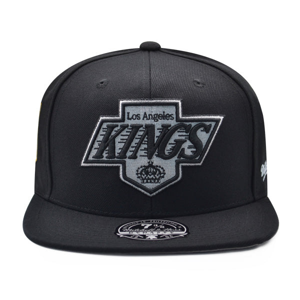 Los Angeles Kings NHL Exclusive Mitchell & Ness VINTAGE Fitted Hat - Black/Silver