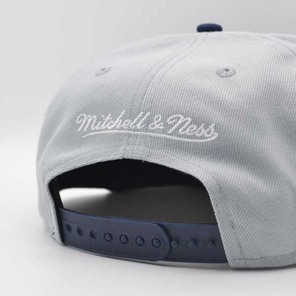 Georgetown Hoyas NCAA Mitchell & Ness JUMBOTRON Snapback Hat - Gray/Navy