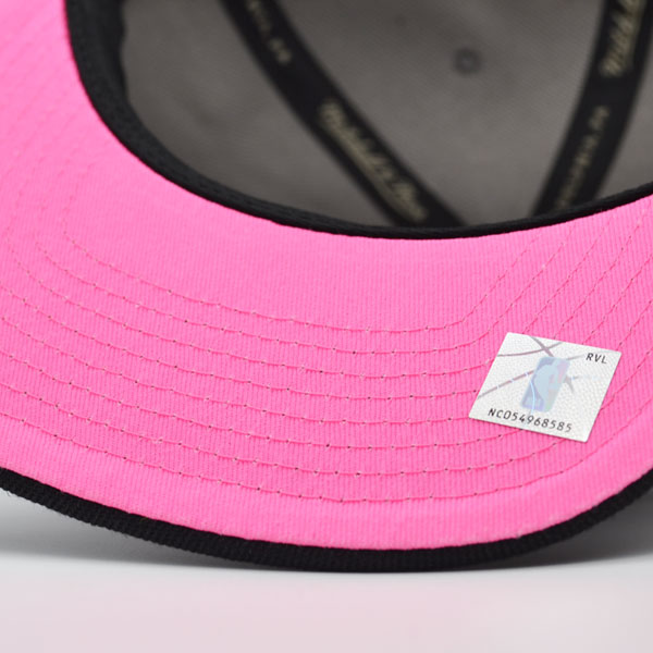Washington Bullets HWC Mitchell & Ness NEON LIGHTS Snapback Hat - Gray/Black/Pink
