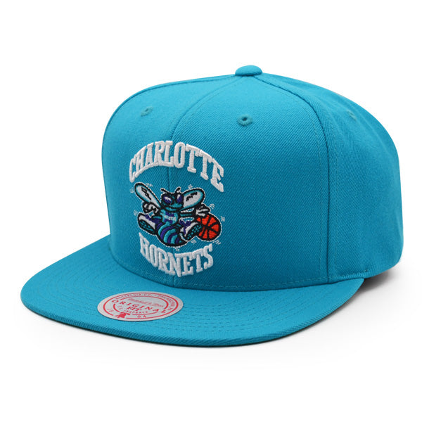 Charlotte Hornets Mitchell & Ness TEAM GROUND Snapback HWC Hat - Teal