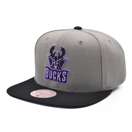 Milwaukee Bucks NBA Mitchell & Ness NEON LIGHTS Snapback Hat - Gray/Black/Purple