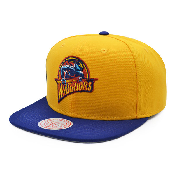 Golden State Warriors Mitchell & Ness JUMBOTRON Snapback Hat - Gold/Navy