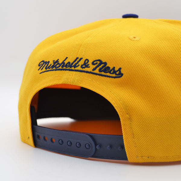 Golden State Warriors Mitchell & Ness JUMBOTRON Snapback Hat - Gold/Navy