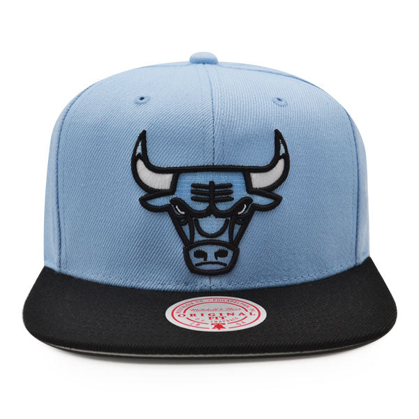 Chicago Bulls 1991 NBA CHAMPIONS Mitchell & Ness UNIVERSITY AWAY 2Tone Snapback Hat - University Blue/Black