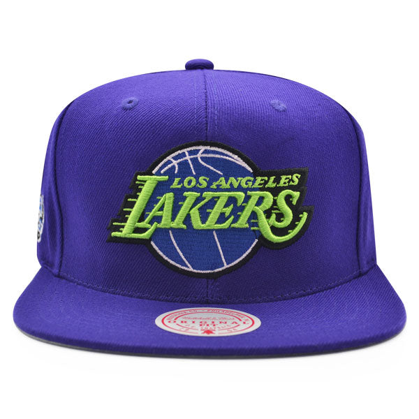 Los Angeles Lakers NBA FINALS Mitchell & Ness INVERTED LOGO Snapback Hat - Purple/Lime