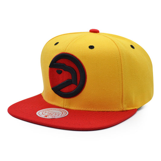 Atlanta Hawks Mitchell & Ness HWC RELOAD Snapback Hat - Yellow/Red