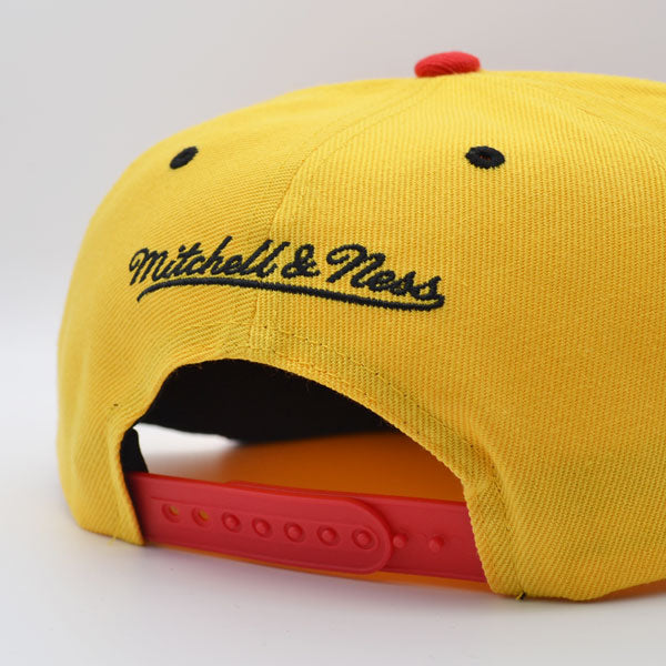 Atlanta Hawks Mitchell & Ness HWC RELOAD Snapback Hat - Yellow/Red