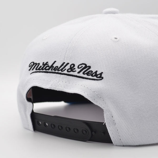 Orlando Magic Mitchell & Ness CLASSIC 2Tone Snapback Hat - White/Black