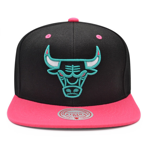 Chicago Bulls NBA Mitchell & Ness MIAMI VICE Snapback Hat - Black/Pink