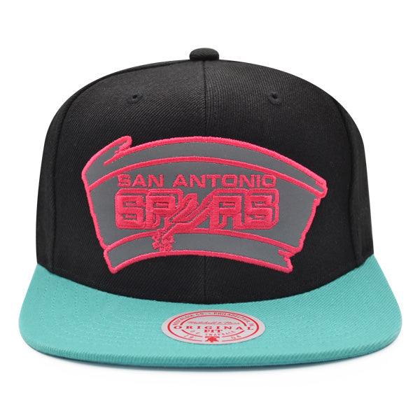 San Antonio Spurs Mitchell & Ness NBA REFLECTIVE TIME Snapback Hat - Black/Teal/Pink