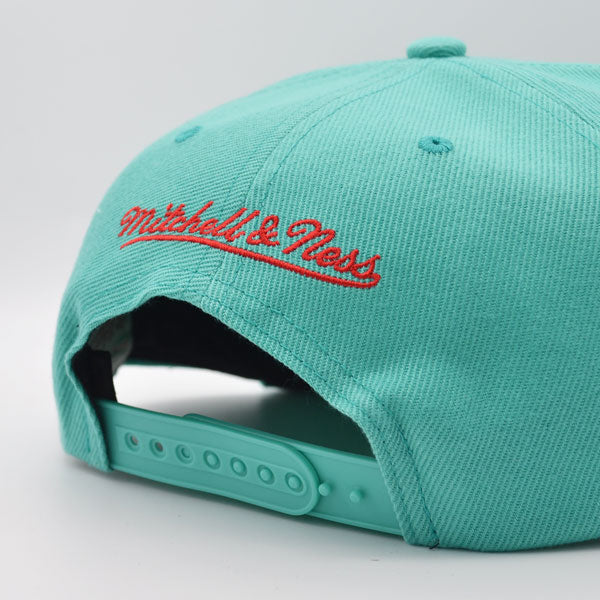 Vancouver Grizzlies Mitchell & Ness CLASSIC SOLID Snapback Hat - Teal