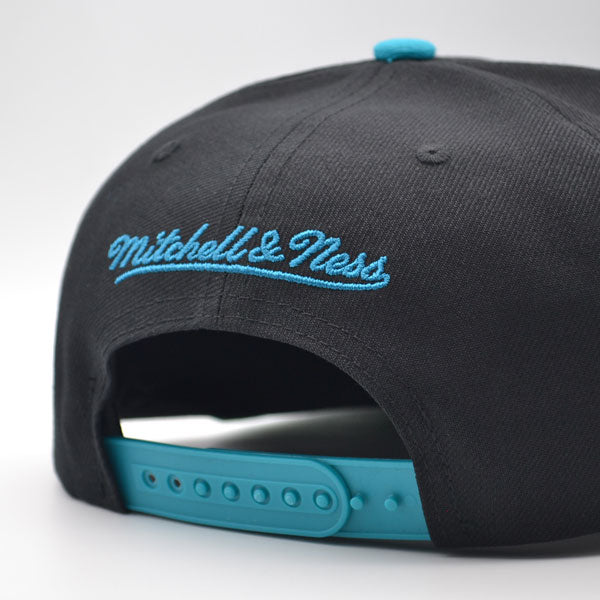 San Jose Sharks Mitchell & Ness NHL VINTAGE SCRIPT Snapback Adjustable Hat - Black/Teal