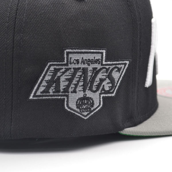 Los Angeles Kings Mitchell & Ness NHL VINTAGE SCRIPT Snapback Adjustable Hat - Black/Gray