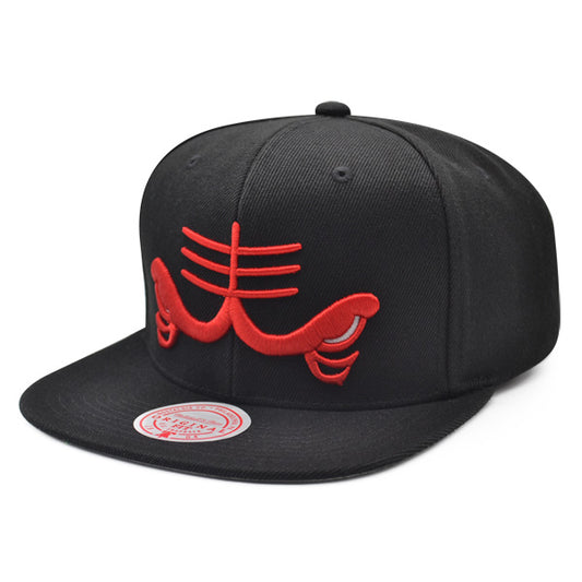Chicago Bulls Mitchell & Ness LOGO REMIX Snapback NBA Hat - Black