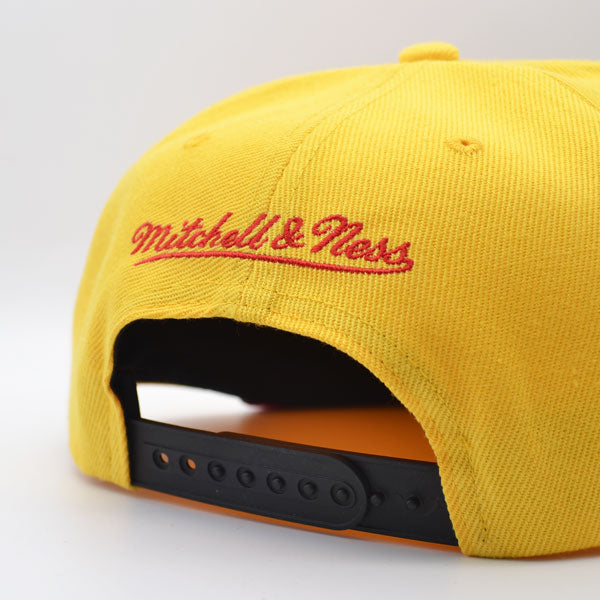 Atlanta Hawks Mitchell & Ness CLASSIC 2Tone Snapback Hat - Yellow/Black