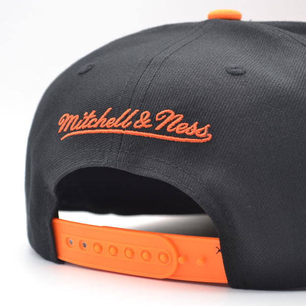 Anaheim Ducks Mitchell & Ness NHL VINTAGE SCRIPT Snapback Adjustable Hat - Black/Orange