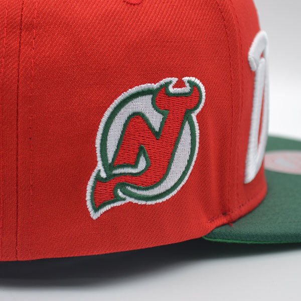 New Jersey Devils Mitchell & Ness NHL VINTAGE SCRIPT Snapback Adjustable Hat -Red/Green