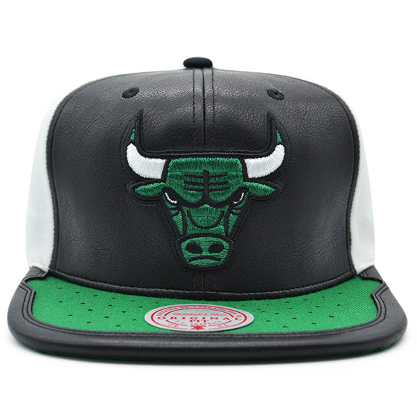 Chicago Bulls Air Jordan DAY ONE Snapback Mitchell & Ness NBA Hat - Black/Green