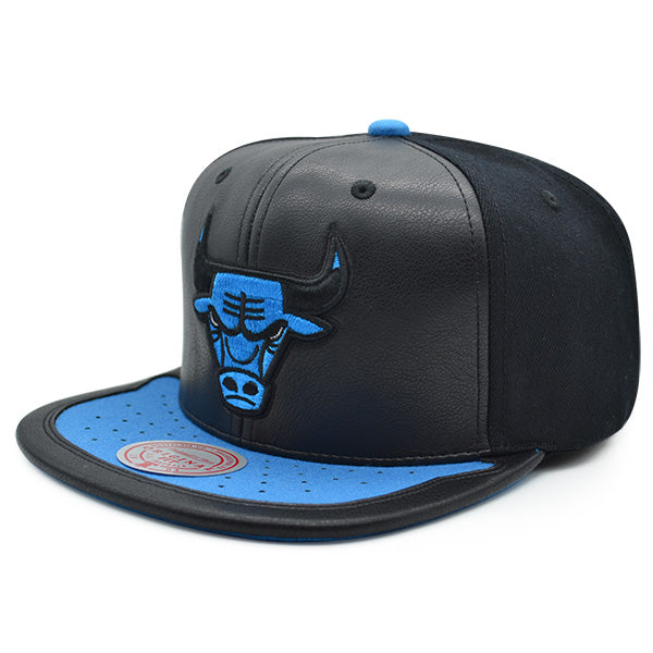 Chicago Bulls Air Jordan DAY ONE Snapback Mitchell & Ness NBA Hat - Black/Royal