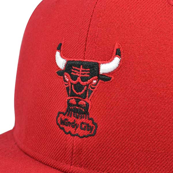 Chicago Bulls CENTERFIELD 47 Captain Snapback NBA Hat