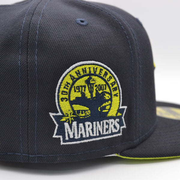 Seattle Mariners 30th ANNIVERSARY Exclusive New Era 59Fifty Fitted Hat - Navy/Cyber Bottom