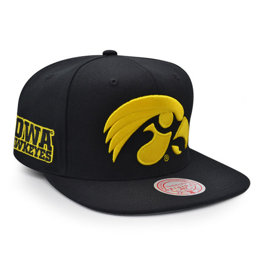 Iowa Hawkeyes NCAA Mitchell & Ness CLASSIC LOGO Snapback Hat - Black/Yellow
