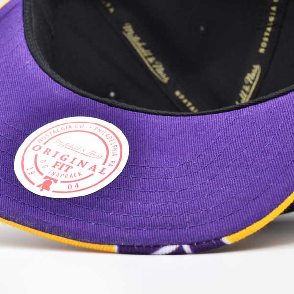 Los Angeles Lakers Mitchell & Ness SWINGMAN POP Snapback Hat - Black/Yellow