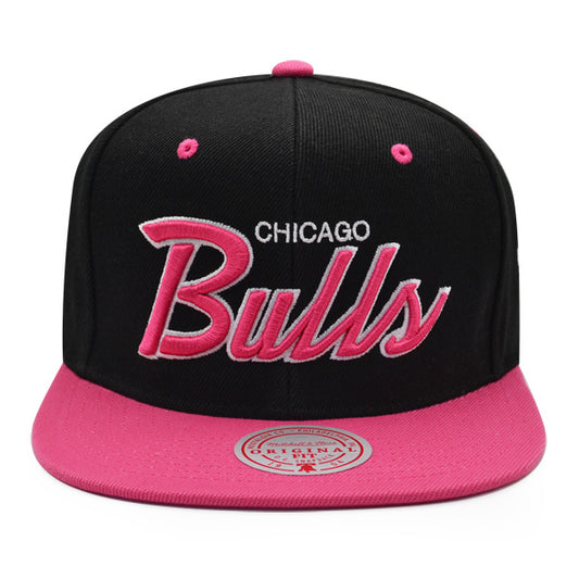 Chicago Bulls NBA Mitchell & Ness SWEET HEART SCRIPT Snapback Hat - Black/Hot Pink Bottom