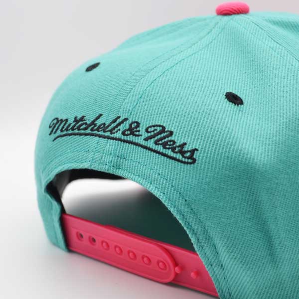 San Antonio Spurs Mitchell & Ness RELOAD Snapback NBA Hat - Teal/Pink/Black Bottom