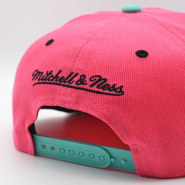 San Antonio Spurs Mitchell & Ness RELOAD Snapback NBA Hat - Pink/Teal/Black Bottom