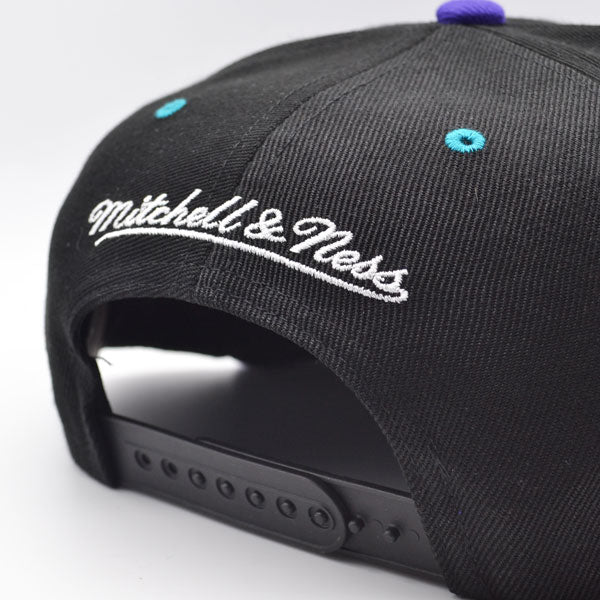 Charlotte Hornets Mitchell & Ness RELOAD Snapback NBA Hat - Black/Puple/Teal Bottom