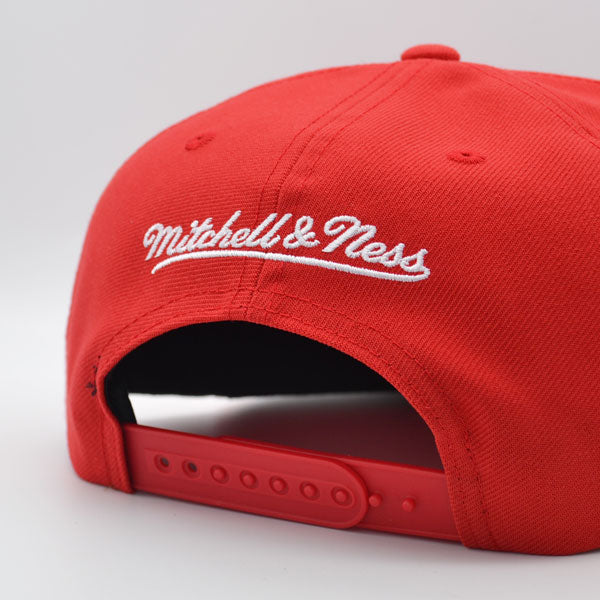 Chicago Bulls Mitchell & Ness SWINGMAN POP Snapback Hat - Red
