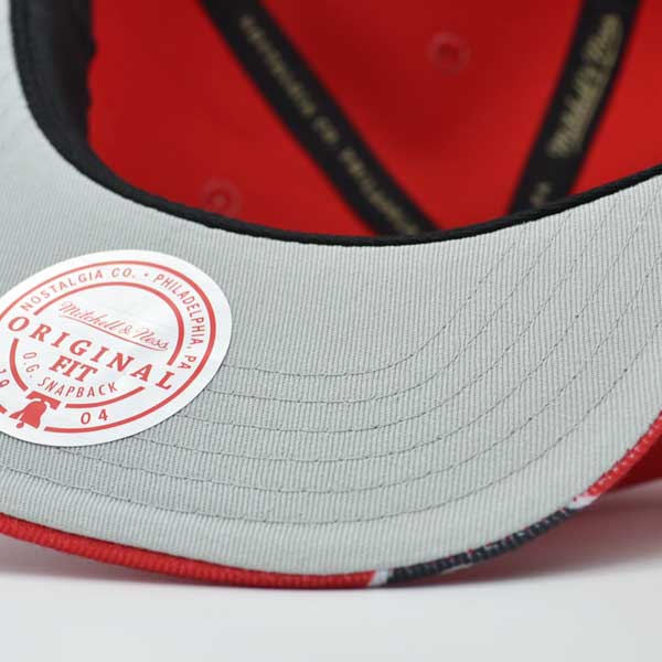 Chicago Bulls Mitchell & Ness SWINGMAN POP Snapback Hat - Red