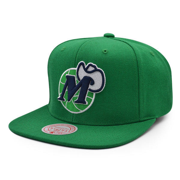 Dallas Mavericks NBA Mitchell & Ness THE GAMBLER LOGO Snapback Hat - Green