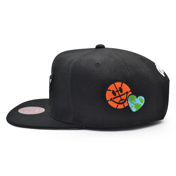 Chicago Bulls Mitchell & Ness NBA CITY LOVE Snapback Hat - Black